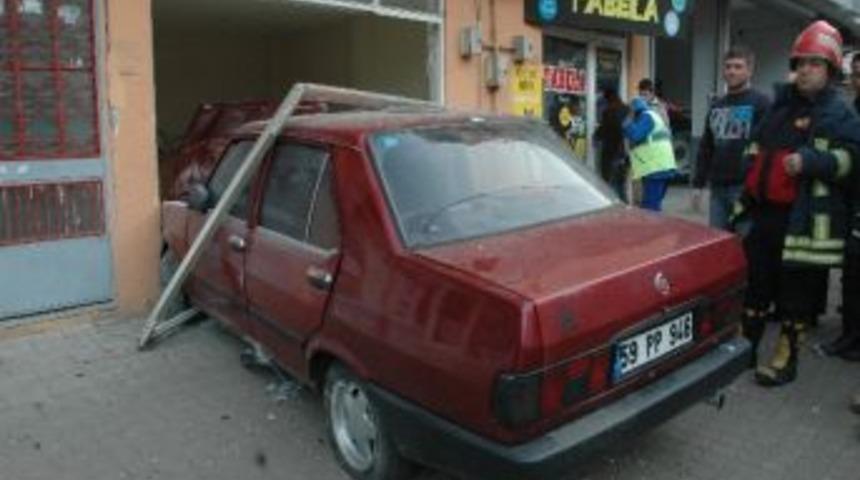 &Ccedil;orlu`da İlgin&ccedil; Kaza