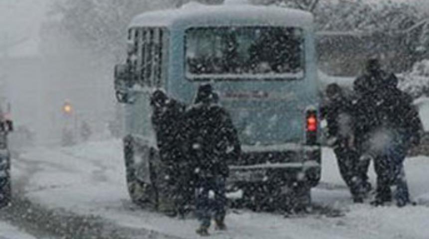 İstanbul'da okullar yarın da tatil edildi