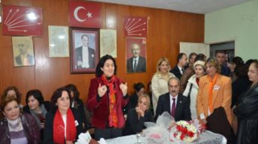 CHP Kadın Kolları Başkanı Dokuzcan: Kadınlar Siyasette Daha Fazla Yer Almalı