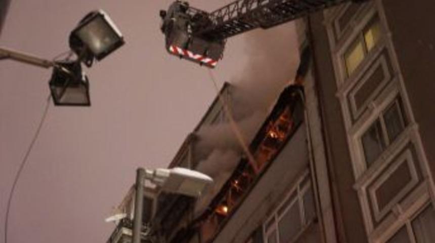 Şişli’de Yangın Paniği