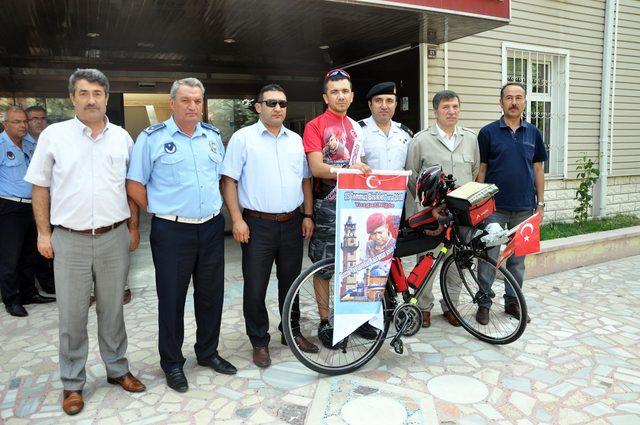 Şehit Ömer Halisdemir için 370 kilometre pedal çevirecek