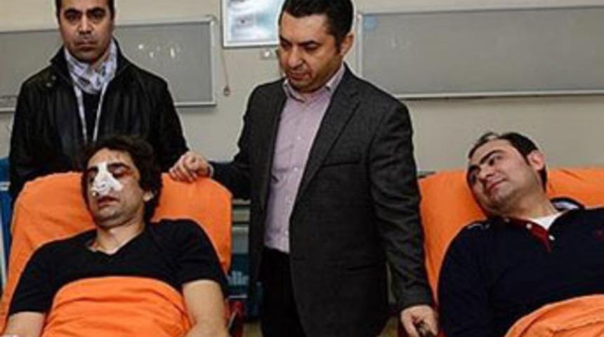 Gazetecilere &ccedil;irkin saldırı