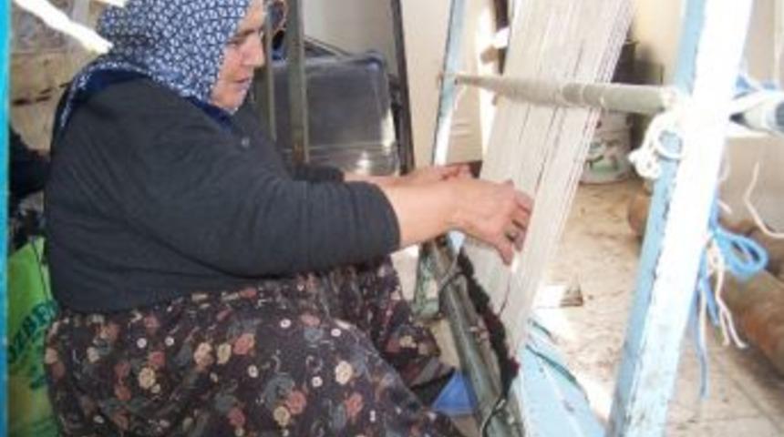 Korkuteli&rsquo;nde Alafaradın Kilimi Dokumacılığı Başladı