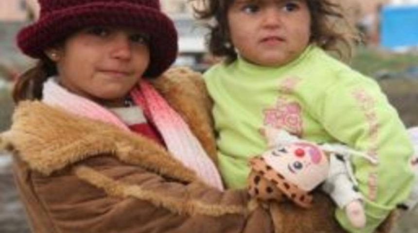 20 Suriyeli Aile Diyarbakır&rsquo;a Sığındı