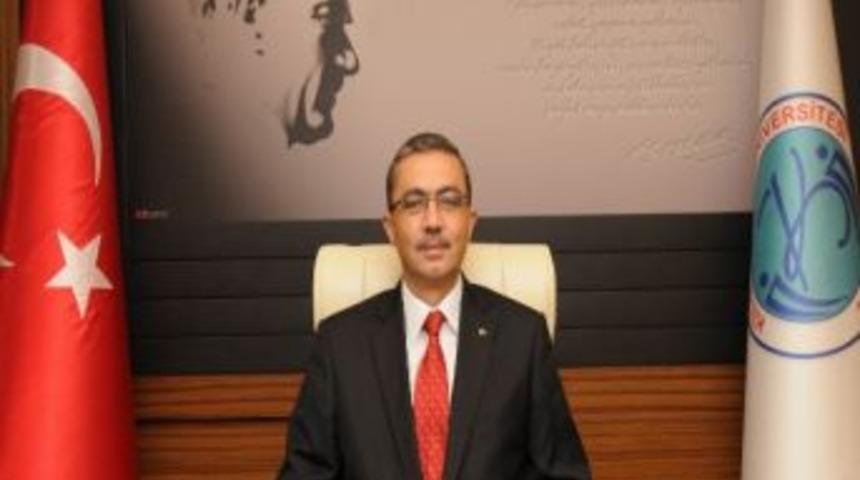 Rekt&ouml;r G&uuml;ven&ccedil;'in 10 Ocak &Ccedil;alışan Gazeteciler G&uuml;n&uuml; Mesajı