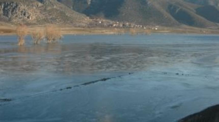 Bucak Yılın En Soğuk Gecesini Yaşadı