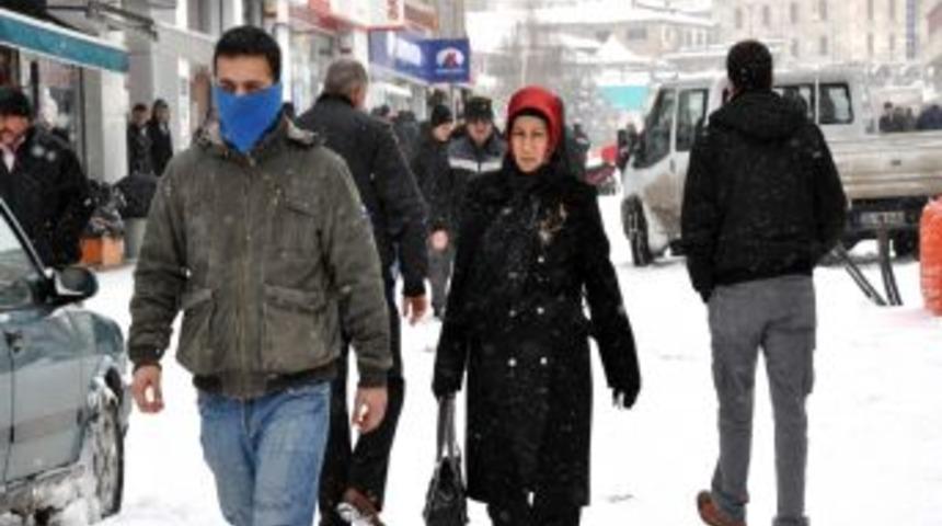 Bolu'da 198 K&ouml;y Yolu Ulaşıma Kapandı