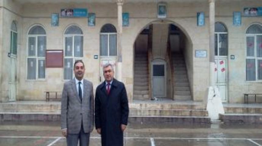 Kilis İl Milli Eğitim M&uuml;d&uuml;r&uuml; Hasan Aslan, Okul Ziyaretlerine Başladı