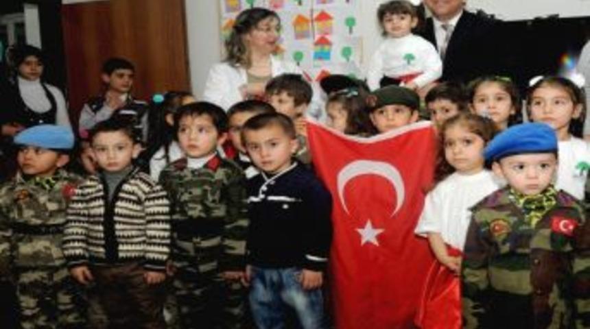 Başkan Fadıloğlu Kursiyerlere Kur&rsquo;an-ı Kerim Armağan Etti