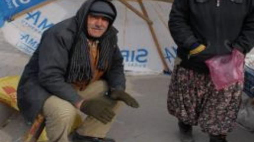 (&ouml;zel Haber) Pazarcının Soğuğa &Ccedil;&ouml;z&uuml;m&uuml;