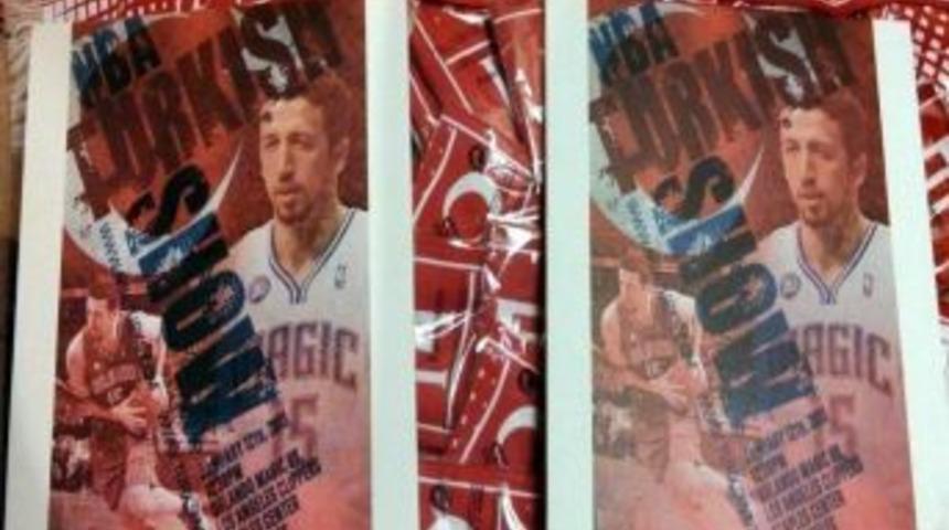 Amerika'daki T&uuml;rkler, Hidayetin NBA'deki Ma&ccedil;larını T&uuml;rk G&uuml;n&uuml;'ne &Ccedil;evirecek