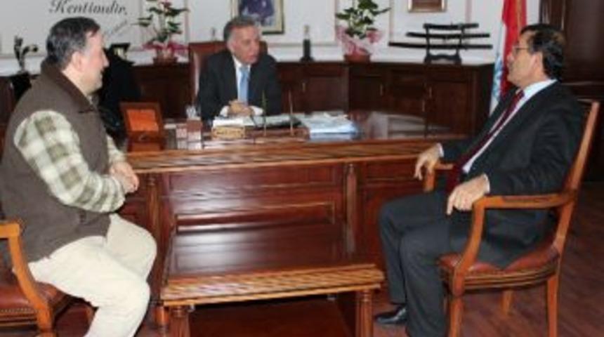 T&uuml;rkiye Yerel Hizmet-sen&rsquo;den Başkan Yakup Ko&ccedil;al&rsquo;a Ziyaret