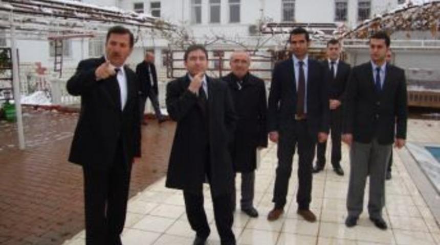 Kaymakam Babahanoğlu'dan Bostanbaşı Belediyesi'ne Ziyaret