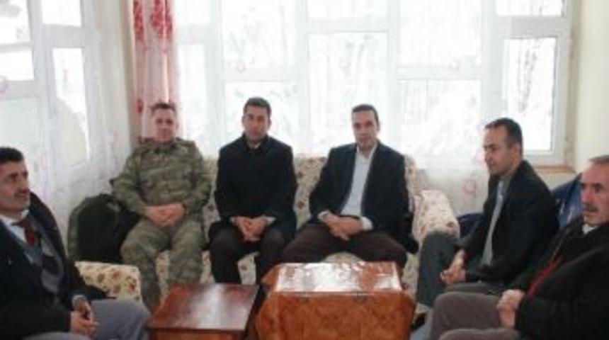 Kaymakam &Ccedil;i&ccedil;ek&rsquo;ten Ağı&ccedil; Ailesine Taziye Ziyareti