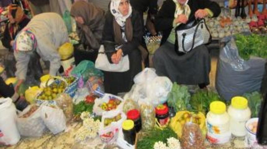 Kar, K&ouml;y Pazarına Ilgiyi Azalttı