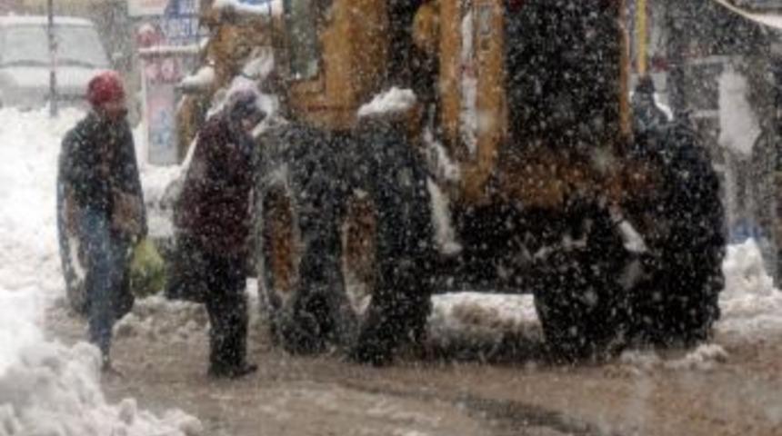 Kabad&uuml;z&rsquo;de Karla M&uuml;cadele Devam Ediyor