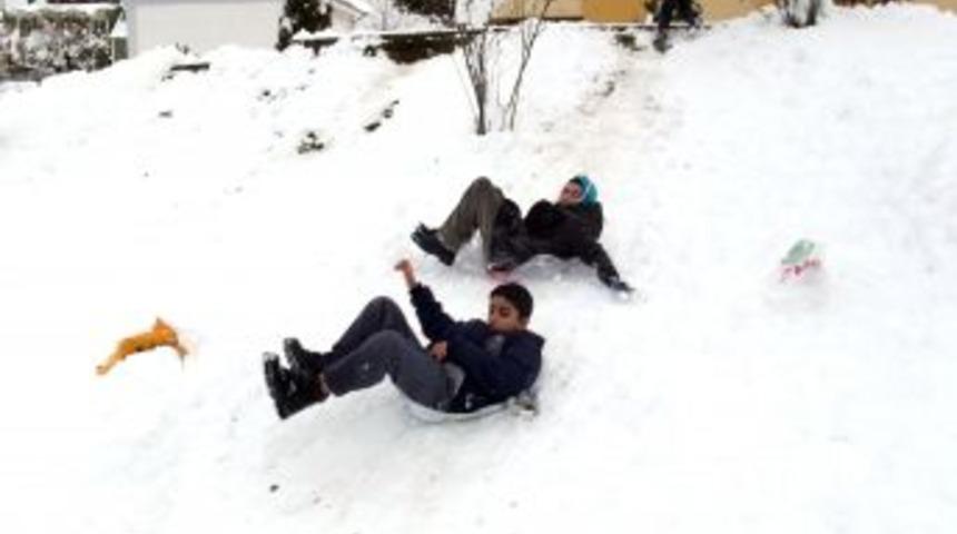 Erbaa'ya Bağlı K&ouml;y Ve Beldelerde Eğitime Yarın Da Ara Verildi