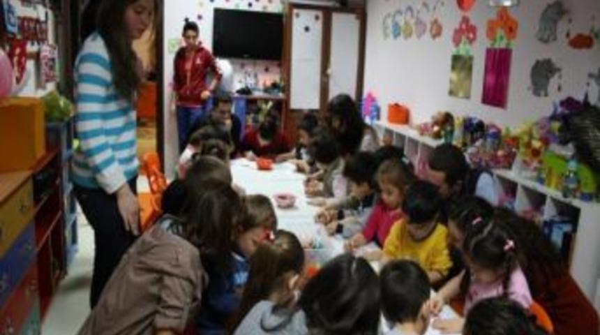 &Uuml;niversite &Ouml;ğrencilerinden &Ouml;rnek Projeler