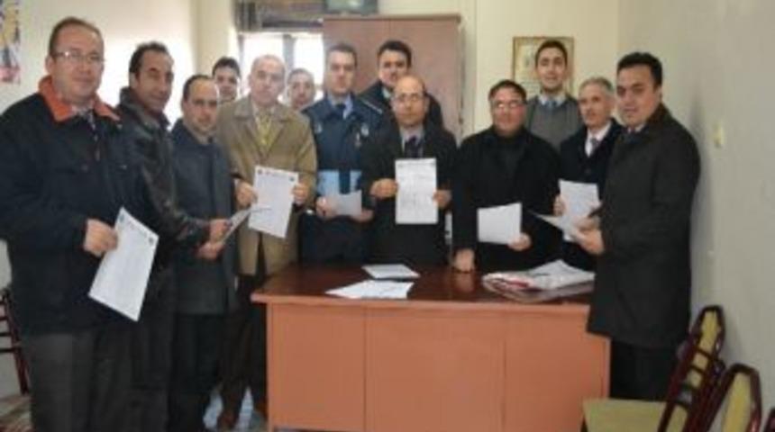 Kula Memur-sen&rsquo;den İmza Kampanyasına Destek