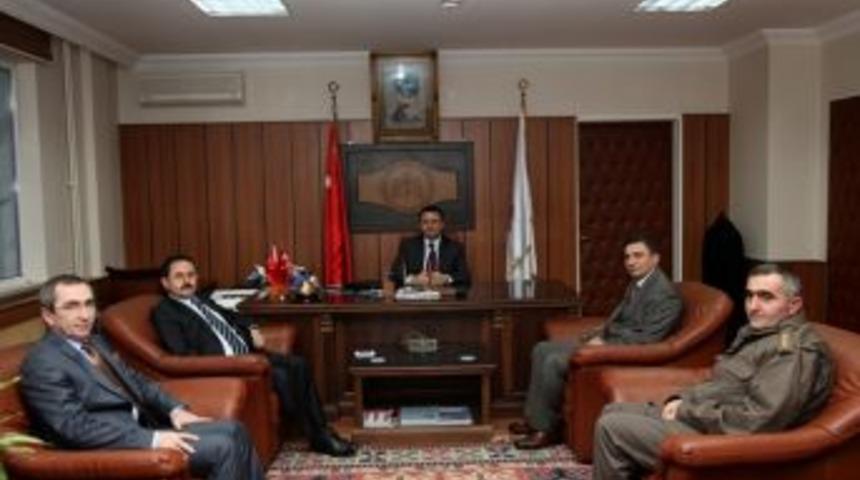 Vali Başk&ouml;y iade-i ziyaretlerde bulundu