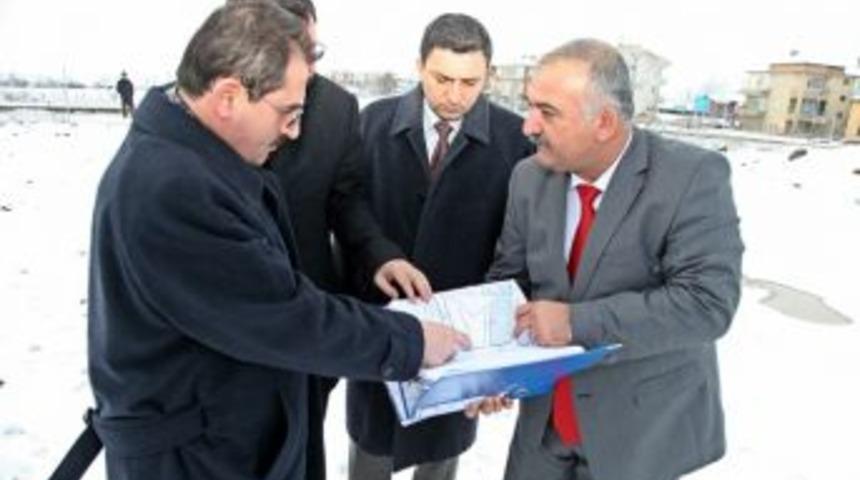 Vali başk&ouml;y, bir dizi inceleme ve ziyaretlerde bulundu