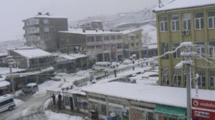 Kulp'ta Eğitime Kar Engeli