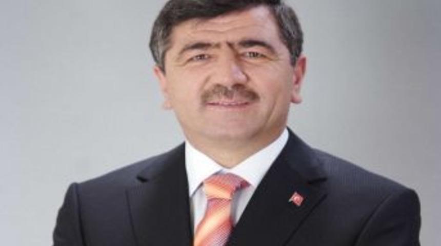 Başkan Akdoğan Gazeteciler G&uuml;n&uuml;n&uuml; Kutladı