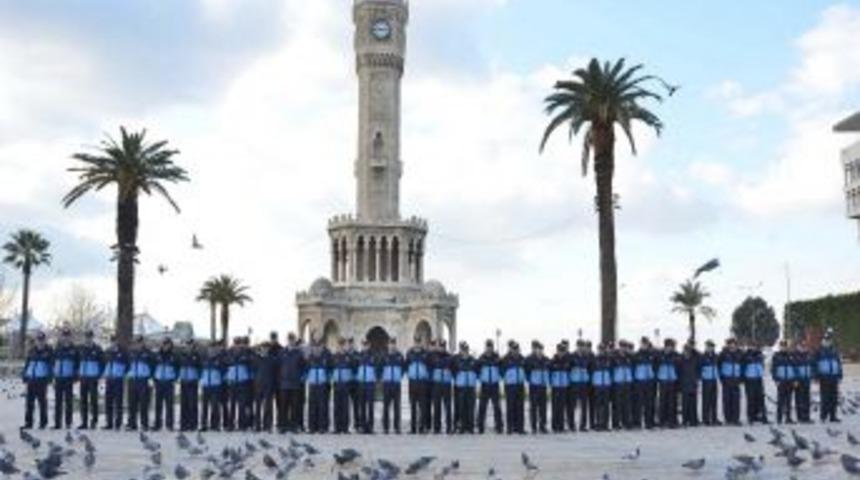 İzmir B&uuml;y&uuml;kşehir Belediyesi Zabıtalarını Eğitiyor