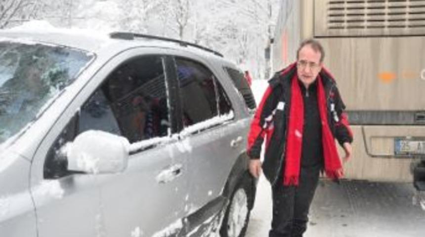 Eski Milletvekili Trafik Kazası Ge&ccedil;irdi