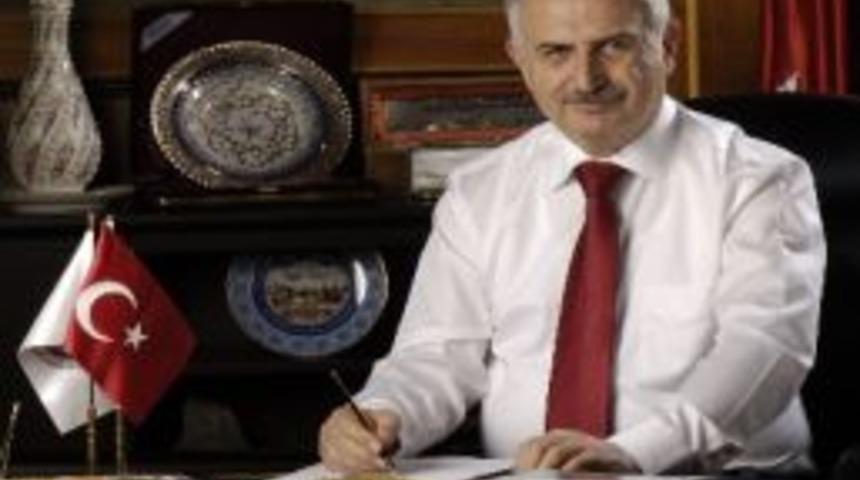 Atat&uuml;rk &Uuml;niversitesi Rekt&ouml;r&uuml; Ko&ccedil;ak, 10 Ocak &Ccedil;alışan Gazeteciler G&uuml;n&uuml; Nedeniyle Mesaj Yayınladı