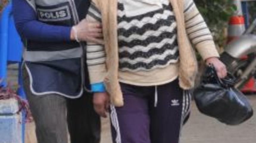 Aıds Ş&uuml;phelisi Kadın Temiz &Ccedil;ıktı