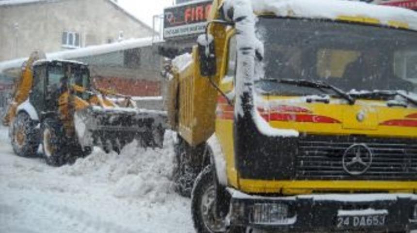 Tercan&rsquo;da Karla M&uuml;cadele Seferberliği