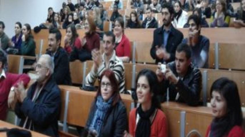 Makedonyalı &Ouml;ğrencilerden &Ccedil;om&uuml;&rsquo;ye Ziyaret