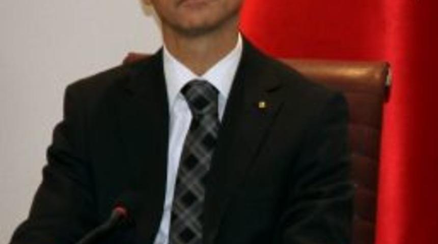 G&uuml;ven, Gazeteciler G&uuml;n&uuml;n&uuml; Kutladı