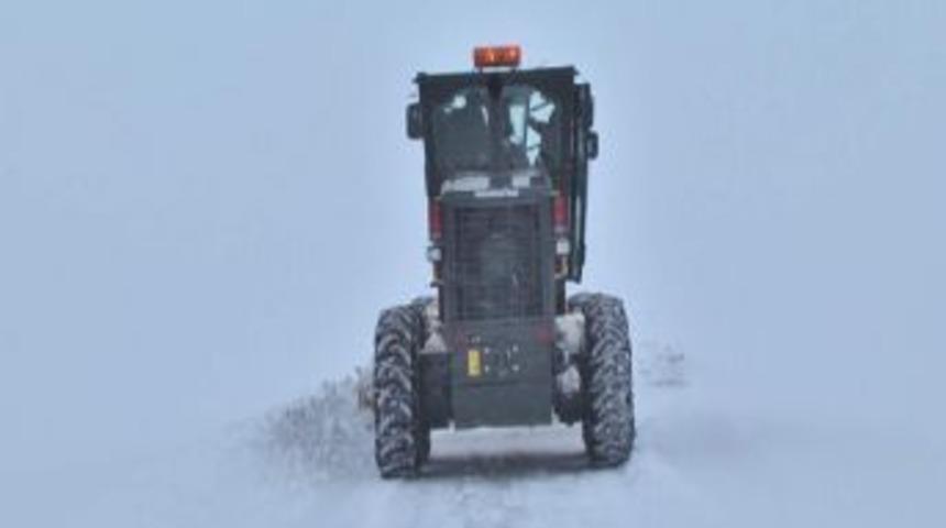 Kars&rsquo;ta Beyaz Esaret H&uuml;k&uuml;m S&uuml;r&uuml;yor