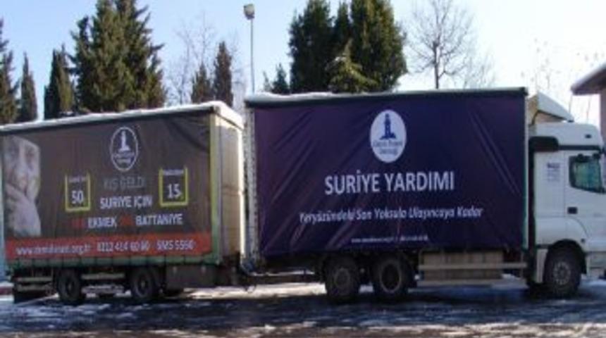 Deniz Feneri&rsquo;nden Suriyeli M&uuml;ltecilere Kışlık Elbise Yardımı