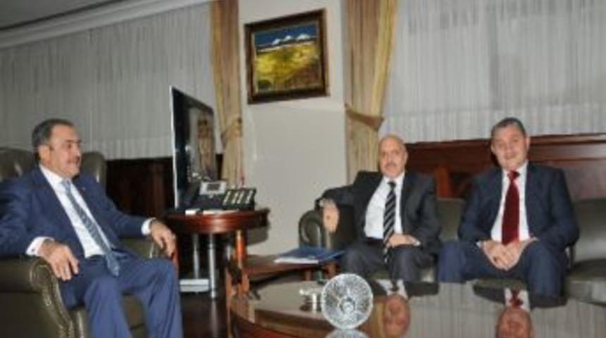 Bakan Eroğlu, Hak-iş Genel Başkanı Arslan'ı Kabul Etti