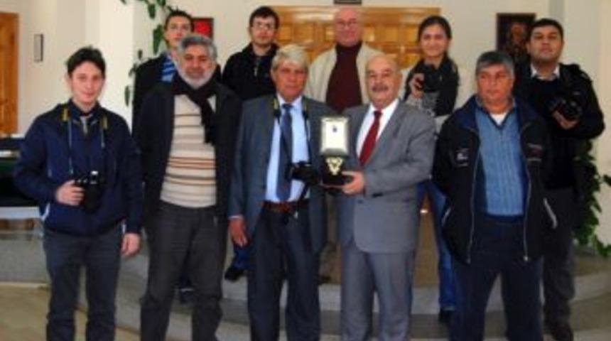 Didim Belediye Başkanı Kamacı, gazetecilerin g&uuml;n&uuml;n&uuml; kutladı
