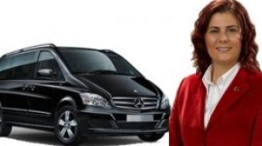 VIP minib&uuml;s&uuml; 'in', Menderes Park 'out'