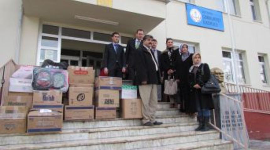 Har&ccedil;lıkları Ile Kardeşlik K&ouml;pr&uuml;s&uuml; Kurdular