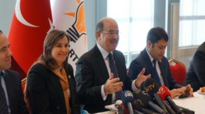 &Ccedil;elik: Fethullah G&uuml;len&rsquo;in &Ccedil;ağrısının Benzeriyle G&uuml;ney Afrika'ya Barış Geldi