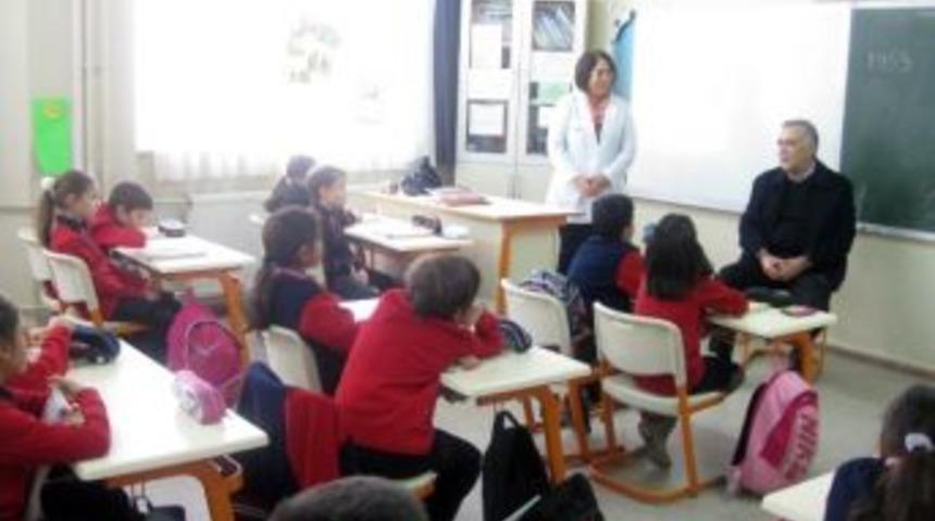 Salihli İlk&ouml;ğretim Okulu'nda Veli Katılım Etkinliği D&uuml;zenlendi