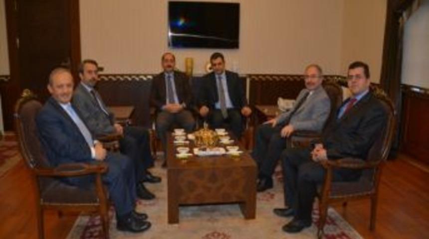 Rekt&ouml;rlerden Vali Yaman&rsquo;a Ziyaret