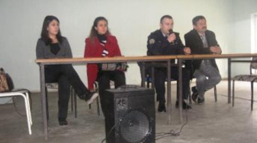 &Ouml;ğrencilere Polis Mesleği Tanıtıldı