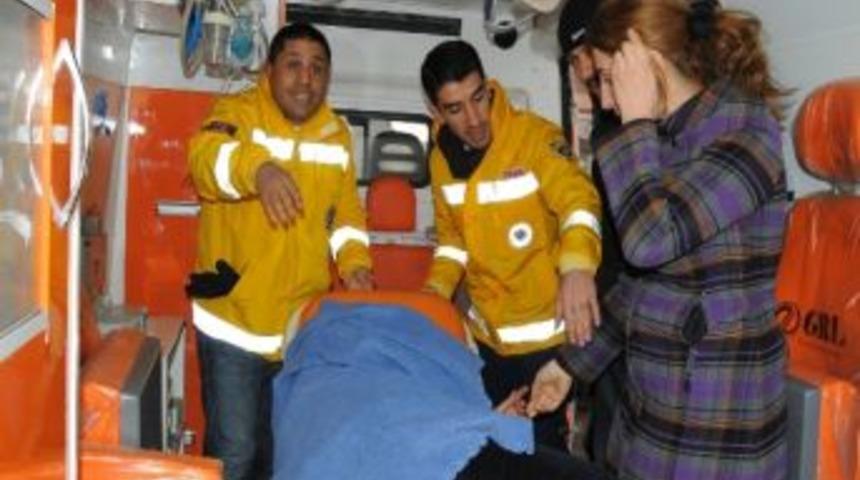 Muş'ta Mahsur Kalan Sağlık Ekibi Kurtarıldı