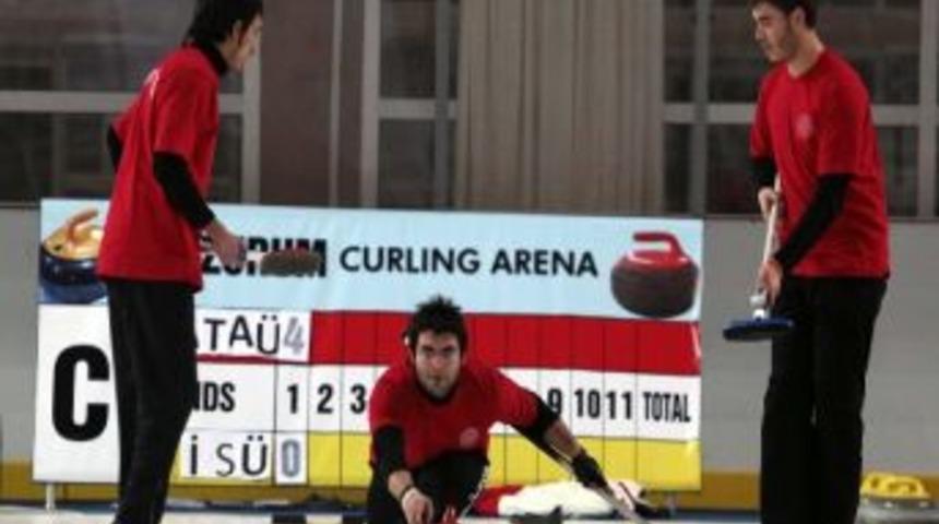 Atat&uuml;rk &Uuml;niversitesi Bin 300 &Ouml;ğrenciye Spor Kursları A&ccedil;tı