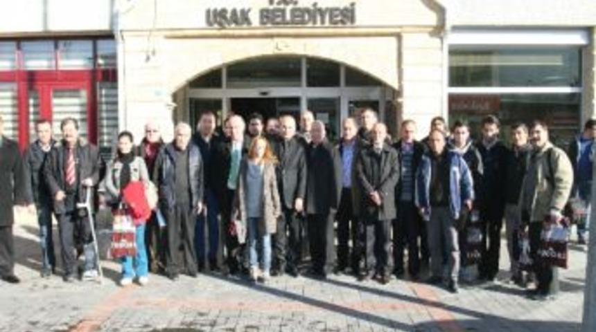 Uşak Belediye Başkanı Ali Erdoğan Kentteki Gazetecilerle Bir Araya Geldi