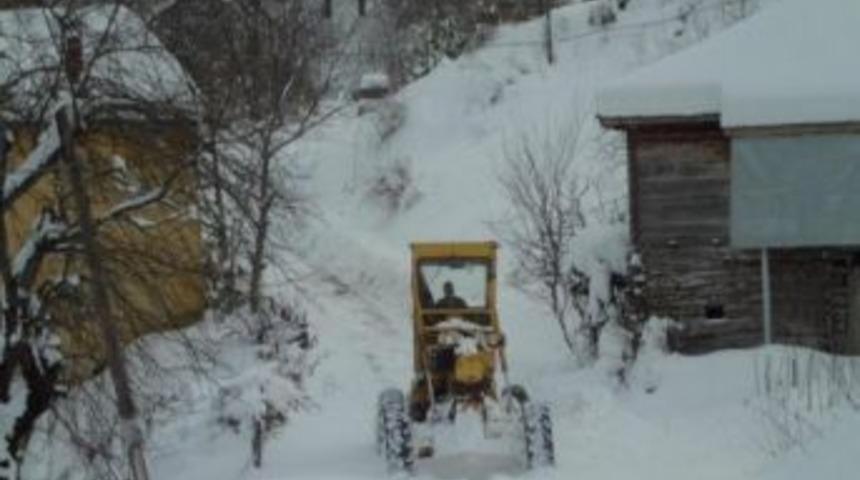 &Ccedil;atalzeytin&rsquo;de K&ouml;y Yolları Kapandı