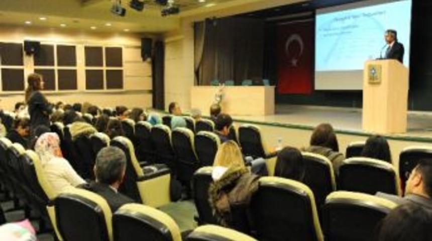 Et&uuml;&rsquo;de &ldquo;tıbbi Molek&uuml;ler Ve Genetik&rdquo; Konulu Konferansı