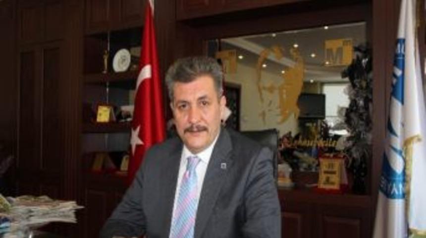 Turan, Gazeteciler G&uuml;n&uuml;&rsquo;n&uuml; Kutladı